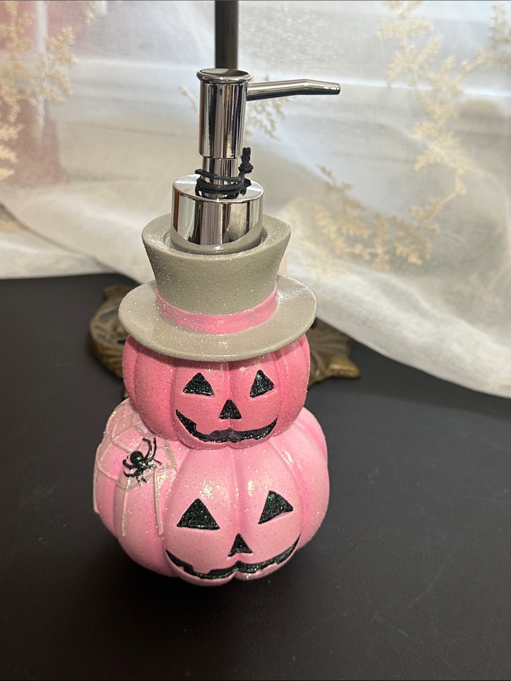 Halloween pink pumpkin soap dispenser